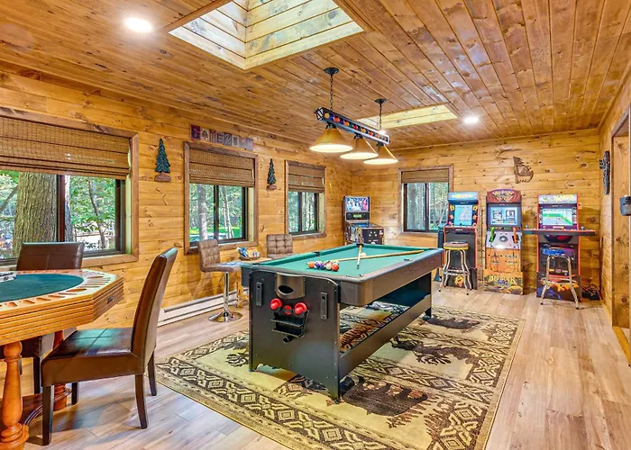 Pine Bear Pocono Lake Cabin Hot Tub And Game Room