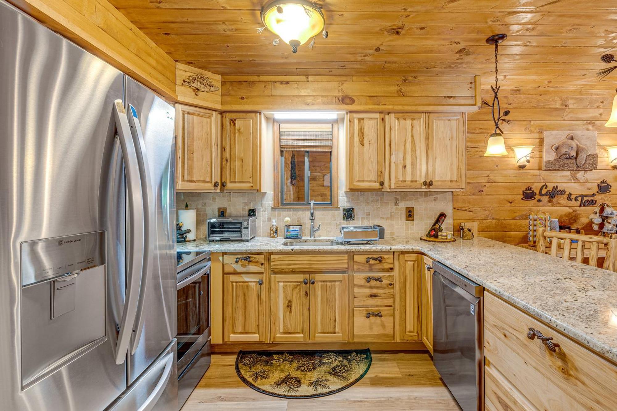 Holiday home Pine Bear Pocono Hot Tub And Game *